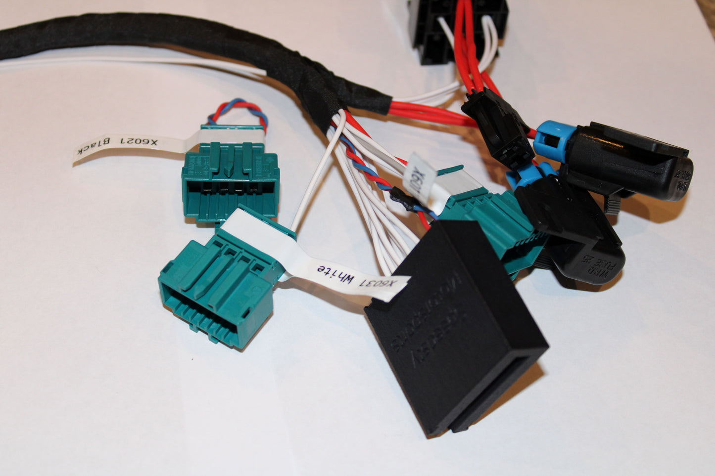 E9X/E60 BMW PNP MaxxEcu Harness